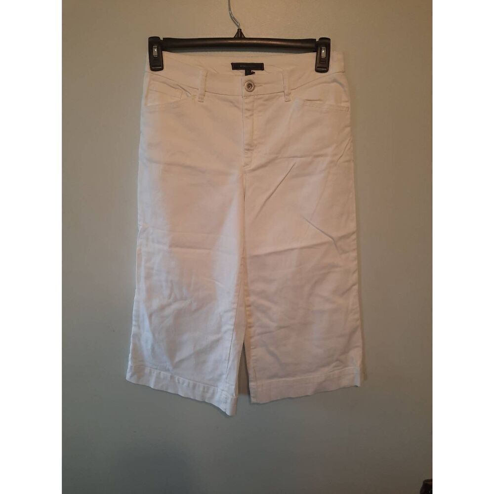 BCBG Maxazria size 6 White Wide Leg Crop Pants